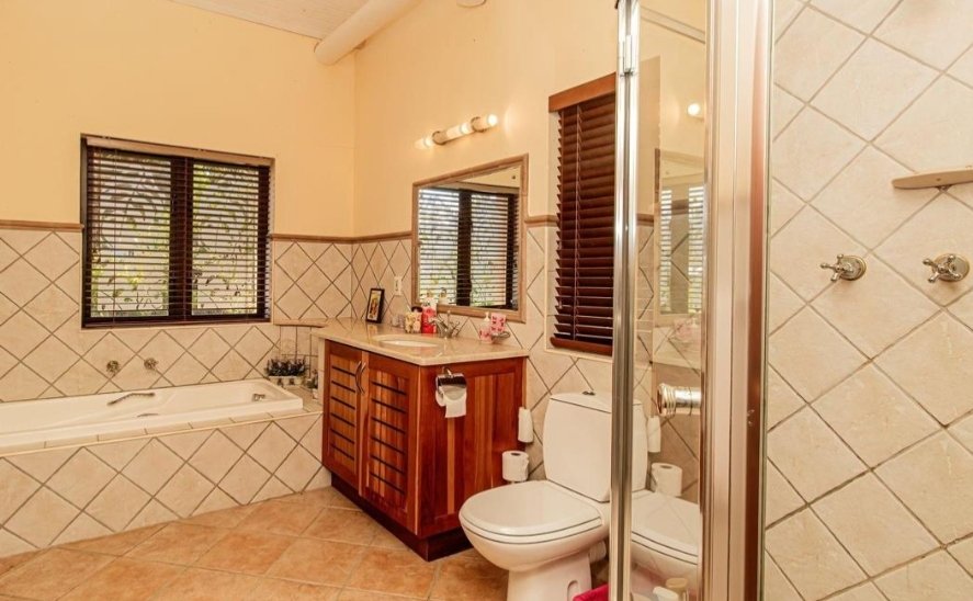 5 Bedroom Property for Sale in Pezula Golf Estate Western Cape